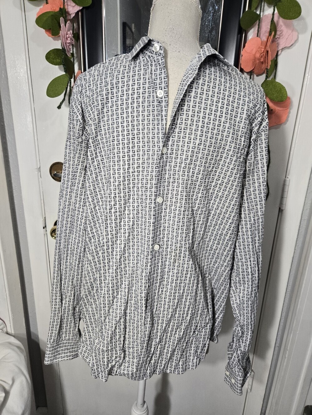 Theory long-sleeve button-down shirt all-over geometric tile Print Sz L